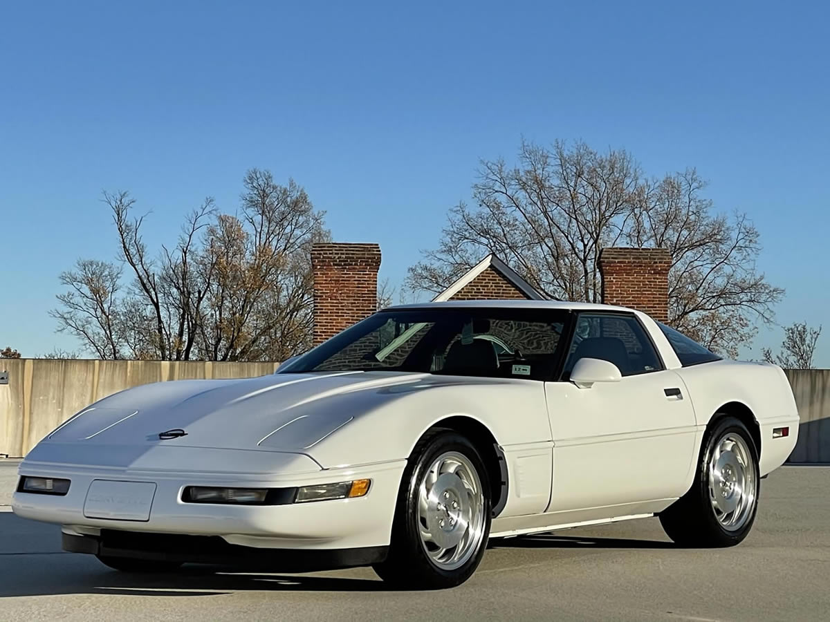 1995-corvette-arctic-white-9.jpg