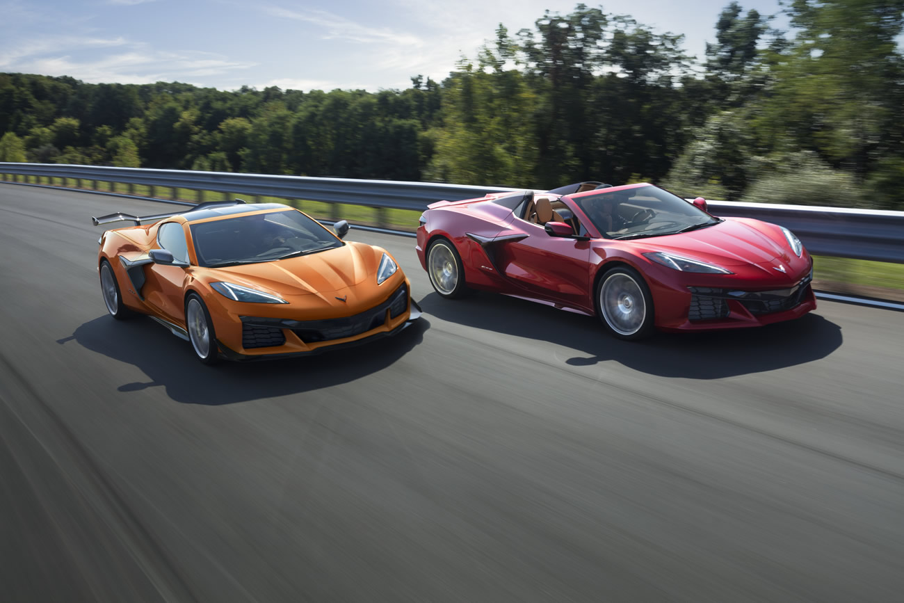 2023-corvette-z06-coupe-convertible.jpg