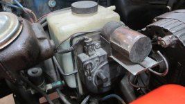 1971 Corvette Roadside Trouble Light And Wiper Fluid Reservoir .jpg