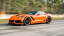 2019-chevrolet-corvette-zr1.jpg