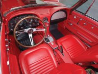 corp_0808_03_z+1967_corvette_sting_ray+interior.jpg