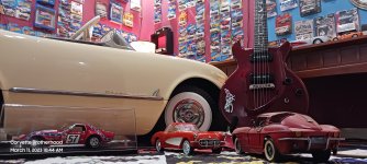 1953_Corvette_Pedal_Car_Serial_E53PCF0136_and_2003_50th_Anniversary_Corvette_Gibson_Les_Paul_V...jpg