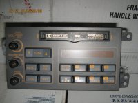 90 tape player amfm.jpg