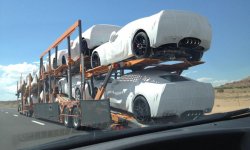 2014-Chevrolet-C7-Corvette-Stingray-transporter-spotted.jpg