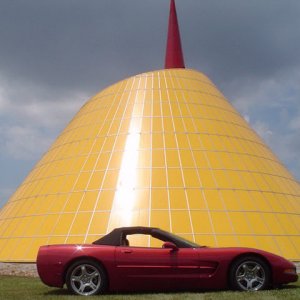 Cinnamon Girl at Corvette Museum