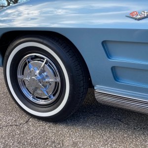 1963 Corvette Split Window Coupe in Silver Blue