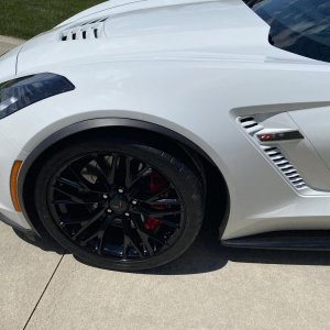 2017 Corvette Z06 Coupe in Arctic White