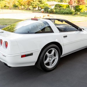 1994 Corvette ZR-1 in Arctic White
