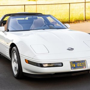 1994 Corvette ZR-1 in Arctic White