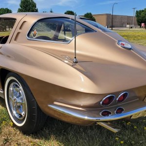 1963 Corvette Split Window Coupe in Saddle Tan