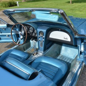 1966 Corvette Convertible - 327ci 300 hp in Nassau Blue