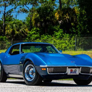 1971 Corvette Coupe LS6 in Bridgehampton Blue