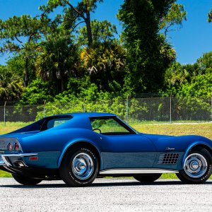 1971 Corvette Coupe LS6 in Bridgehampton Blue