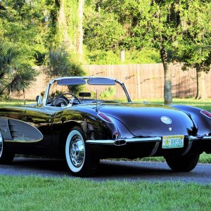 1960 Corvette in Tuxedo Black with Silver Coves