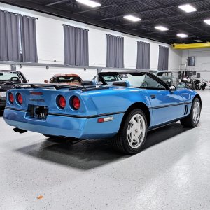 1989 Corvette Convertible in Medium Blue Metallic