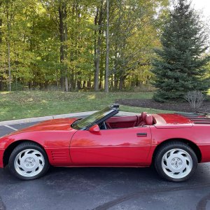 1992 Corvette Convertible in Bright Red