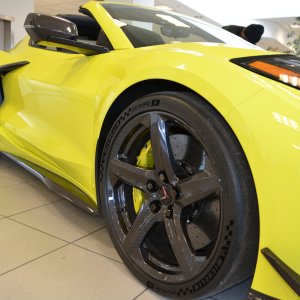 2023 Corvette Z06 Coupe in Accelerate Yellow