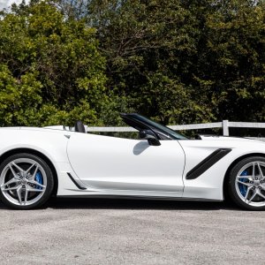 2019 Corvette ZR1 Convertible in Arctic White