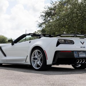 2019 Corvette ZR1 Convertible in Arctic White