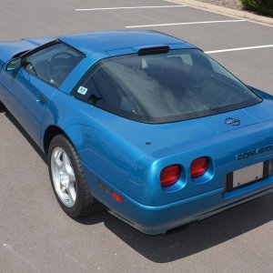 1995 Corvette ZR-1 in Bright Aqua Metallic