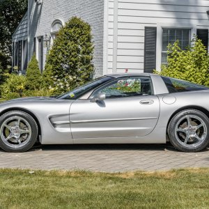 2001 Corvette Coupe in Quicksilver Metallic