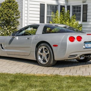 2001 Corvette Coupe in Quicksilver Metallic