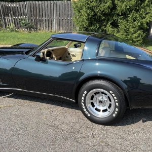 1980 Corvette in Dark Green Metallic