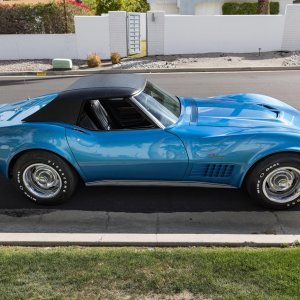 1970 Corvette Convertible LT1 4-Speed in Mulsanne Blue