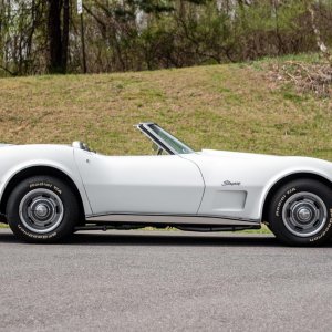 1975 Corvette Convertible in Classic White