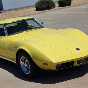 1974 Corvette Coupe 454 in Bright Yellow