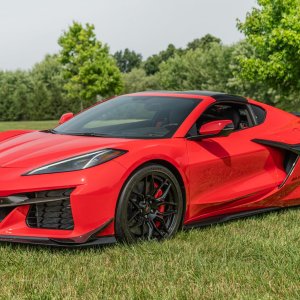 2023 Corvette Z06 Coupe 3LZ Z07 in Torch Red
