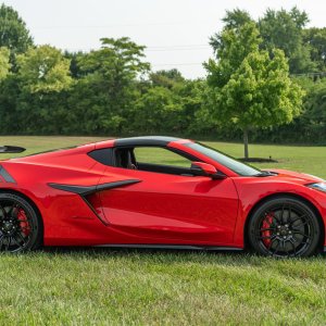 2023 Corvette Z06 Coupe 3LZ Z07 in Torch Red