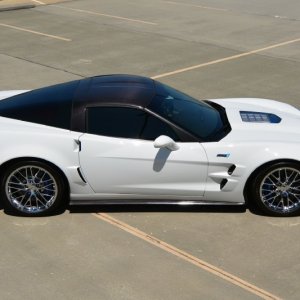 2011 Corvette ZR1 - Arctic White