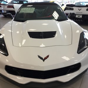 2016 Corvette Z06 2LZ in Arctic White