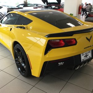 2014 Corvette - Velocity Yellow - Adrenaline Red