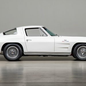 1963 Corvette Coupe in Ermine White