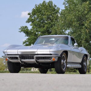 1966 Corvette Coupe in Silver Pearl