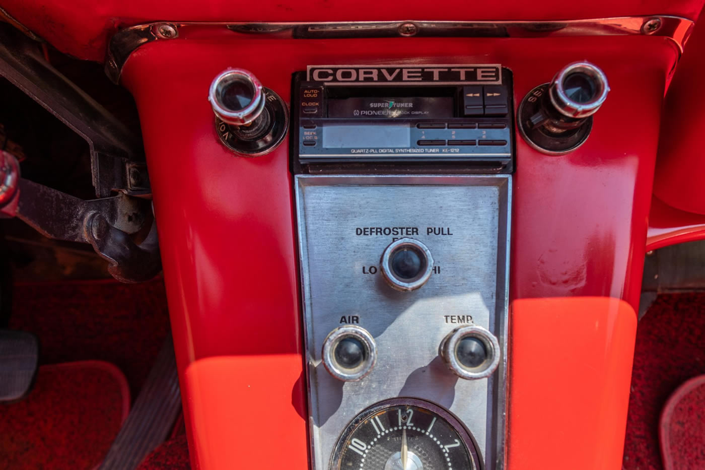 1959 Corvette in Tuxedo Black - Red Interior