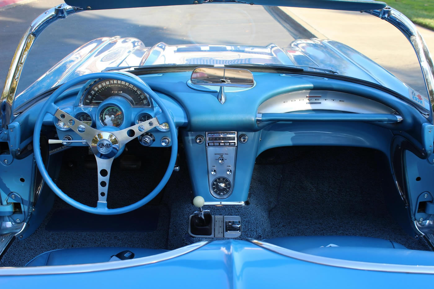 1961 Corvette in Jewel Blue
