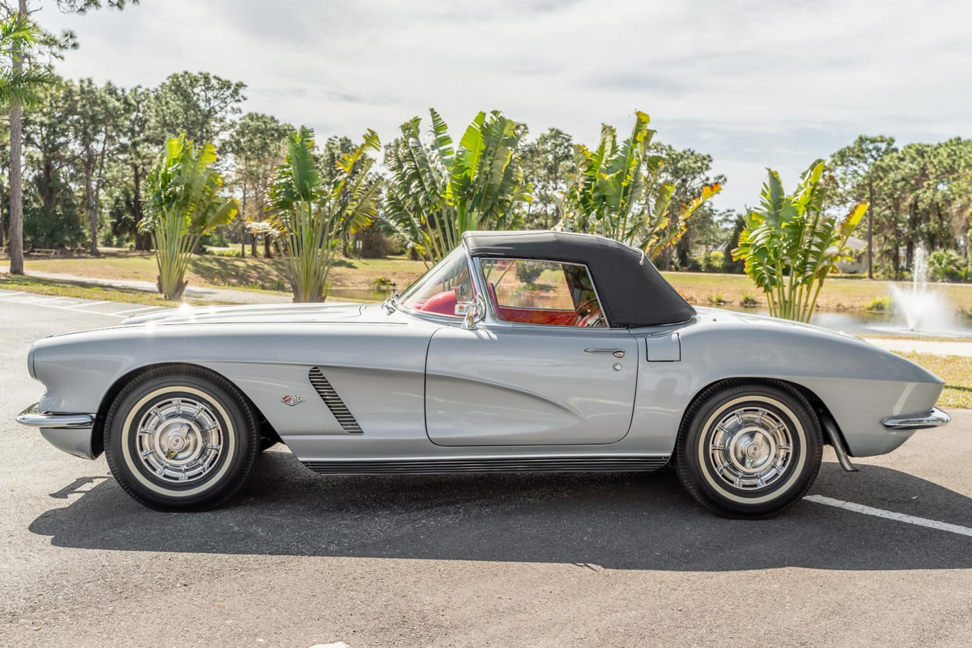 1962 Corvette in Sateen Silver