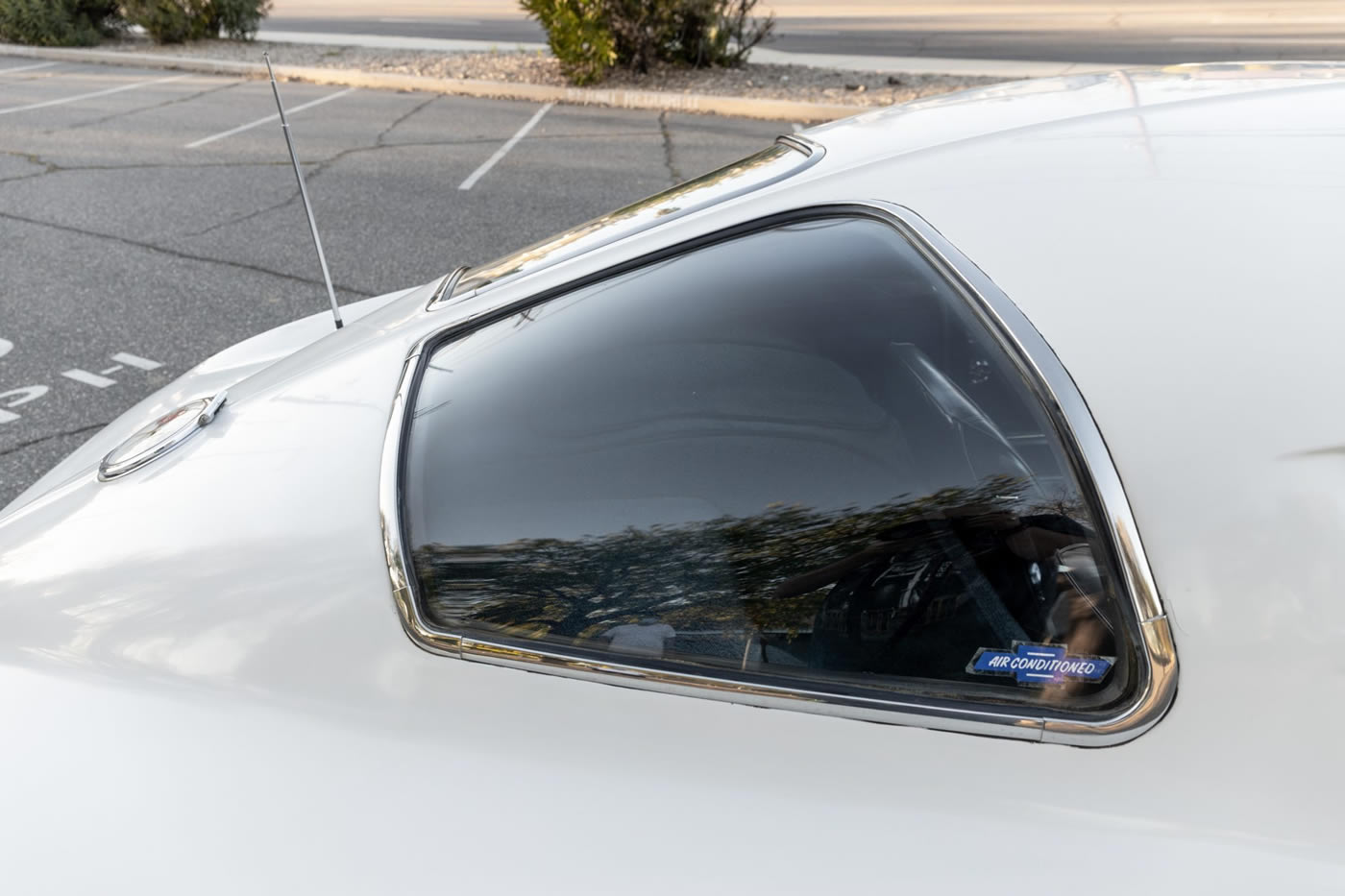 1963 Corvette Coupe in Ermine White and Dark Blue Interior