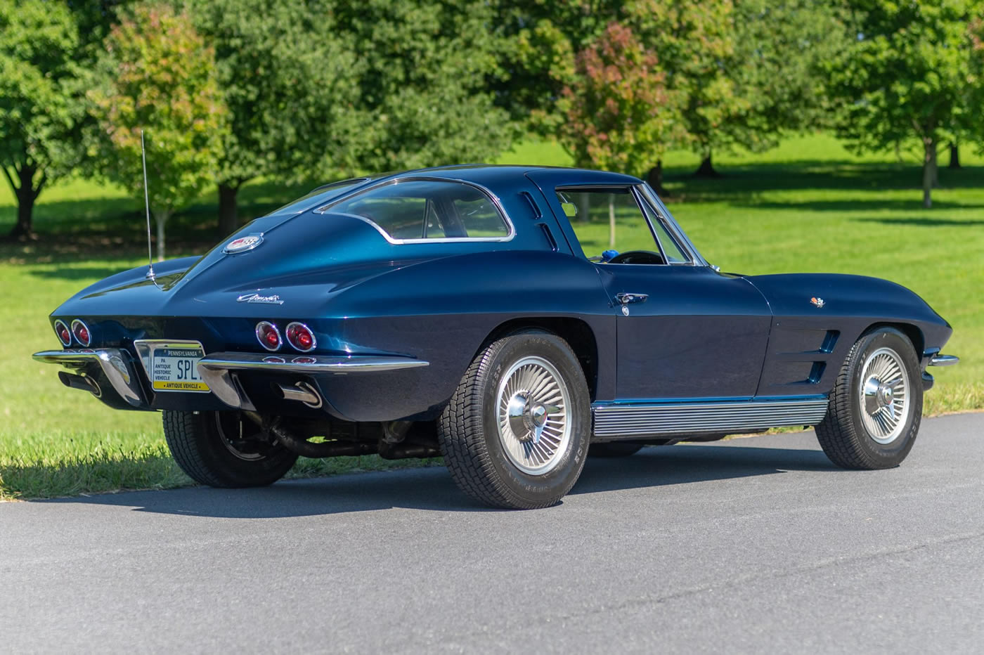 1963 Corvette Split Window Coupe in Datyona Blue