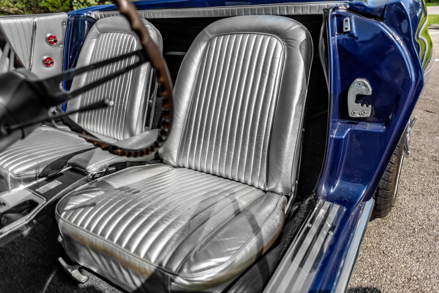 1964 Corvette Convertible - 327 ci - 365 hp in Datyona Blue