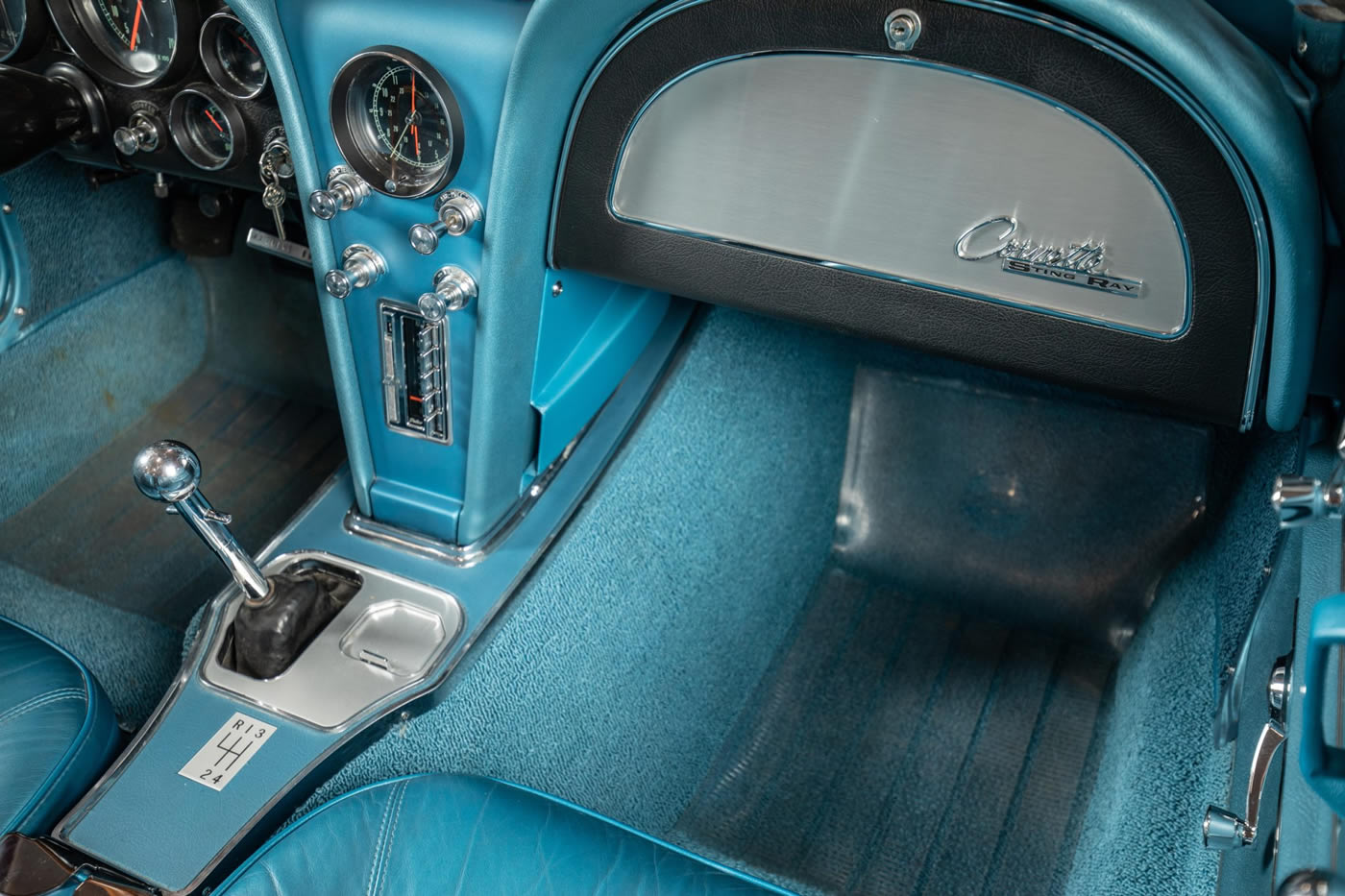 1965 Corvette Convertible L78 396/425 4-Speed in Nassau Blue