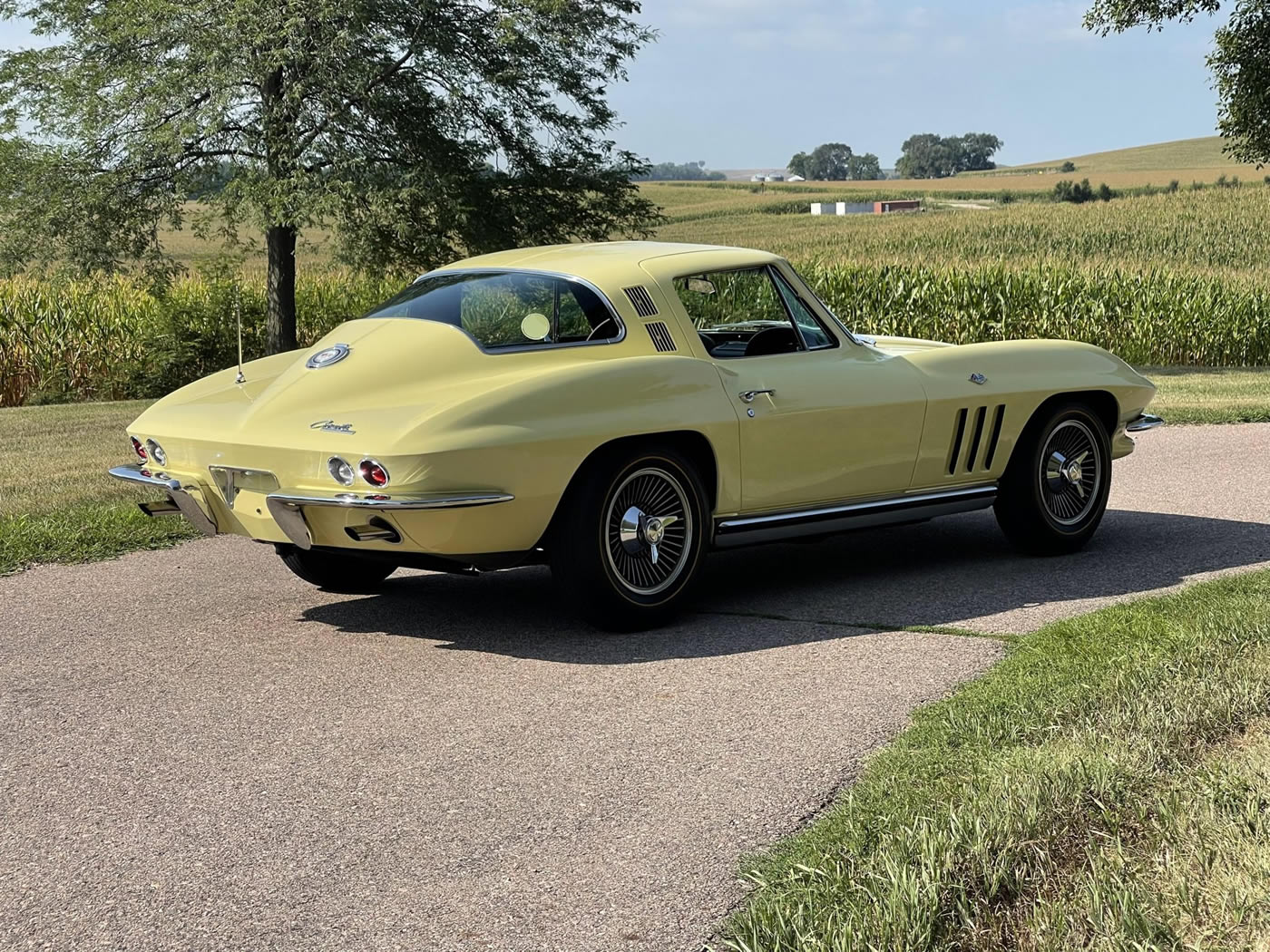 1965 Corvette Coupe L76 327/365 4-Speed in Goldwood Yellow