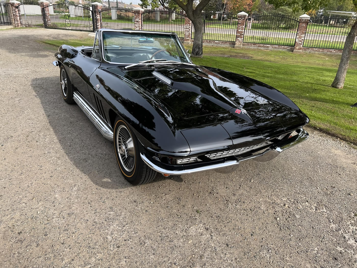 1966 Corvette Convertible L72 427/425 4-Speed in Tuxedo Black