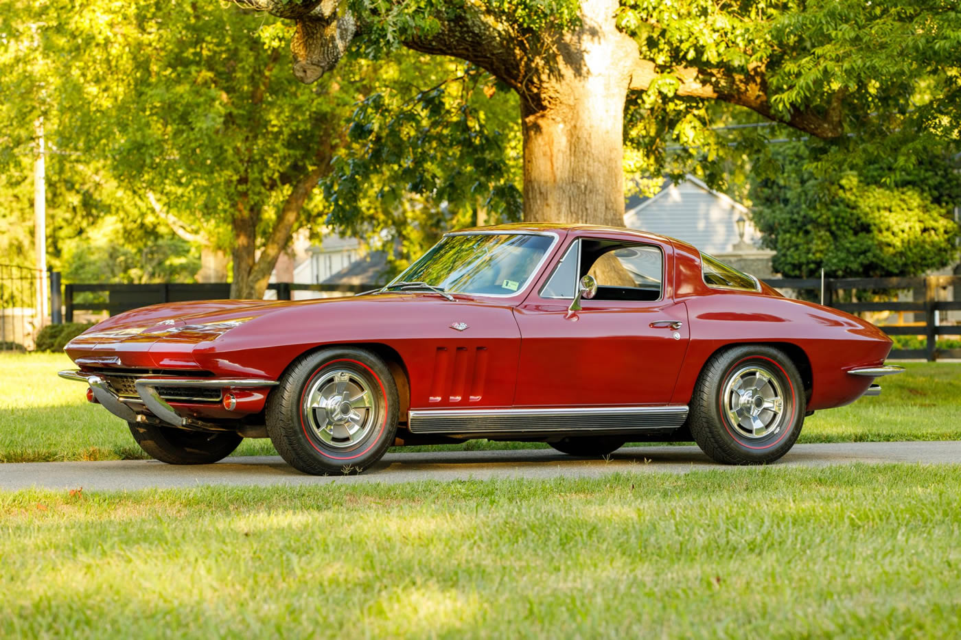 1966 Corvette Coupe in Milano Maroon