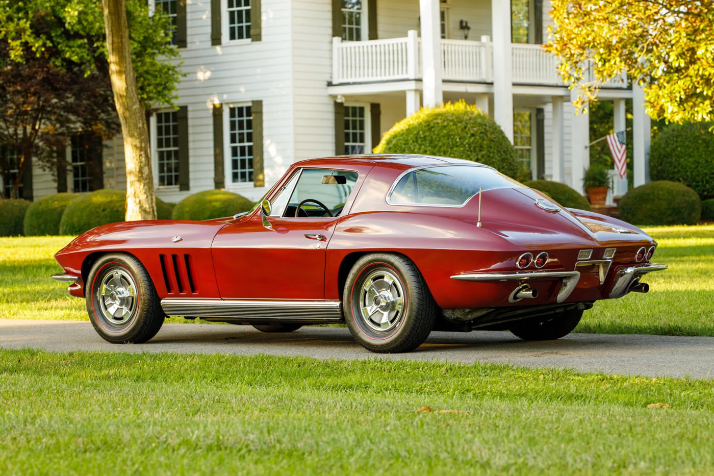 1966 Corvette Coupe in Milano Maroon