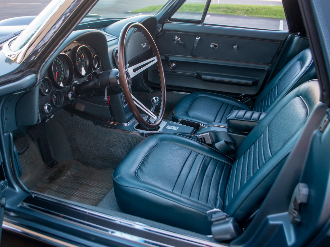 1967 Corvette Convertible 327/300 4-Speed in Lynndale Blue