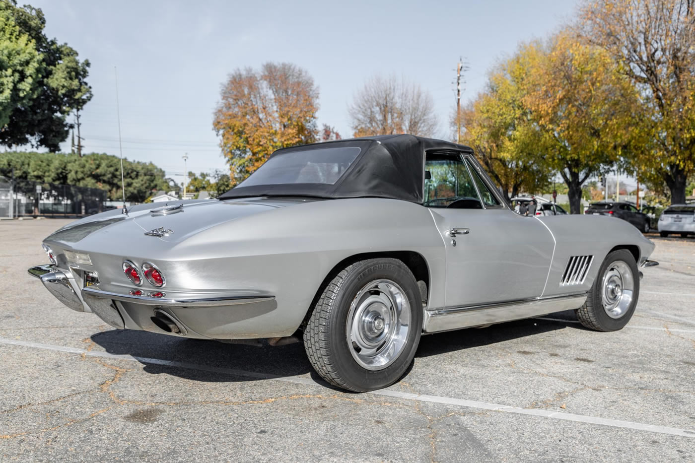 1967 Corvette Convertible in Silver Pearl